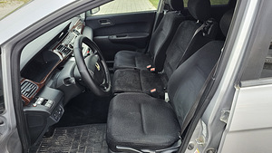 Honda FR-V 2.0 100kw 2005 (11 foto / 14)