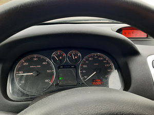 Peugeot 307 sw 1.6HDI 66kW 2007 (13 foto / 14)