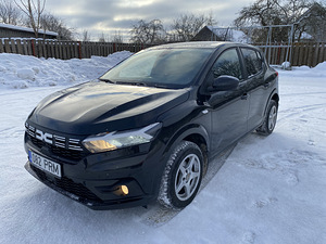 Dacia sandero (3 foto / 10)