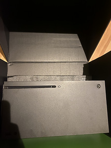 Xbox серии X (1 фото из 2)