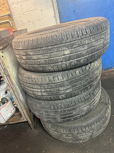 225/60r18 (1 фото из 3)