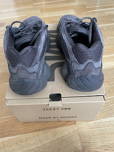 Yeezy 500 Utility Black (4 foto / 6)