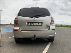 Toyota Corolla Verso 2.2 100kW D4D (9 foto / 14)