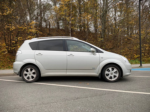 Toyota Corolla Verso 2.2 100kW D4D (5 foto / 14)