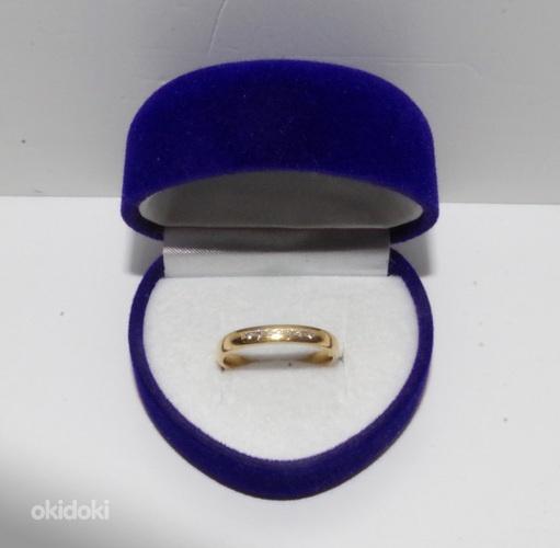 Золотое кольцо с бриллиантами, 750 пробы, вес 2.80 г (фото #1)