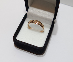 Золотое кольцо 585 пробы 1.75 г