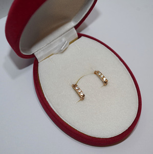 Золотые серьги 585 пробы 1.97 г