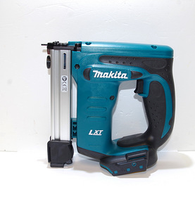 Akuklambrilööja Makita DST221Z 2025.4 (2 foto / 3)