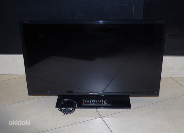 Teler Samsung UE32EH4003W 32-inch HD Must