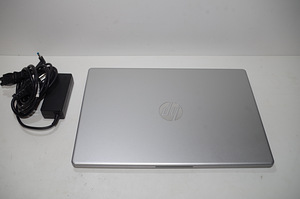 HP Laptop 14-em0022no 14-inch AMD Ryzen 5 7520U 16/1TB (3 foto / 4)