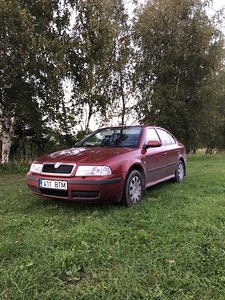 Skoda 1.9 81kw 2002 (1 foto / 4)