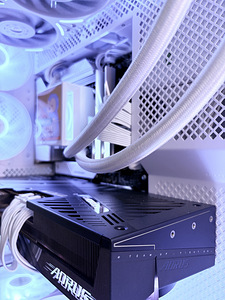 Ryzen 7 9800X3D + AORUS RX 9070 XT | 2a. Garantii (2 foto / 6)