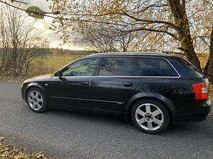 Audi A4 B6 2.5TDi Quattro (3 foto / 7)