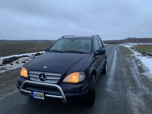 Mercedes-Benz ML320 Bens+gaas (1 foto / 9)