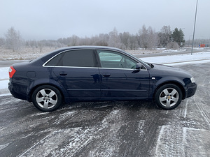 Audi A4 B6 1.9TDi 96kw TÜV 02.2024 (4 foto / 7)