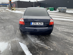 Audi A4 B6 1.9TDi 96kw TÜV 02.2024 (5 foto / 7)