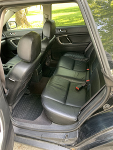 Subaru Outback 2.5 121kw 2007 (6 foto / 9)