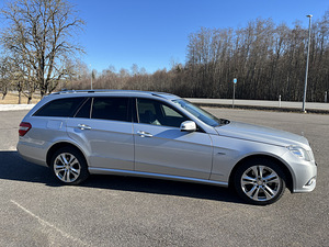 Mercedes-Benz E300 Avantgrade 3.0 170kw 2010a (5 foto / 15)