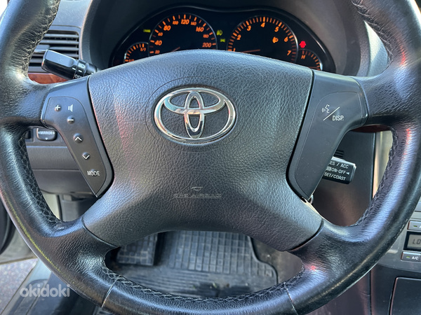 Toyota Avensis 2.0 108 кВт (фото #12)