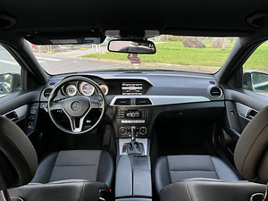 Mercedes-Benz C 300 4Matic AMG pakett 3.0 170kW (11 foto / 15)