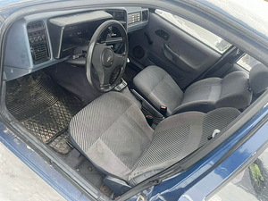 Ford Sierra 2.0 74kw 88a. (5 foto / 5)