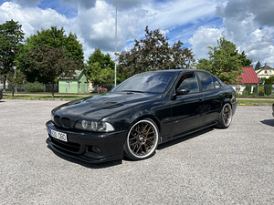 BMW E39 540i manuaal (8 foto / 15)