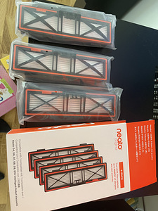 Neato HEPA Filters 3 pack SKU: 945-0476 (1 foto / 1)