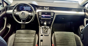 Volkswagen Passat Highline 2.0 110kW (6 foto / 8)