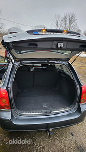Toyota Avensis 2,2 130kw 2005a. (5 foto / 8)