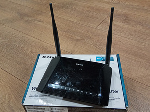 Ruuterid D-Link DSL-2750U ja Mikrotik RouterBoard 493AH (1 foto / 9)