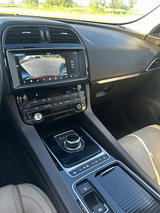 Jaguar F-Pace 3.0D AWD 221 kW Automaat • 2017 (10 foto / 12)