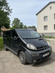 Opel Vivaro (2 foto / 4)