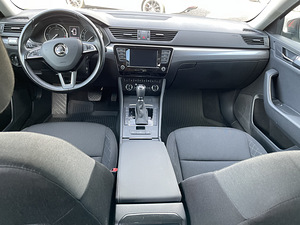 Pakkume Skoda Oktavia / Toyota Corolla Hübriid LPG (4 foto / 8)