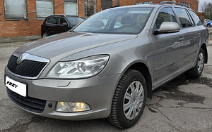 Pakkume Skoda Oktavia / Toyota Corolla Hübriid LPG (7 foto / 8)