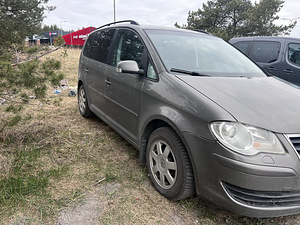 Vw Touran (2 foto / 9)