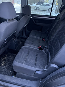 Vw Touran (7 foto / 9)