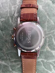 Hugo Boss Часы (2 фото из 3)