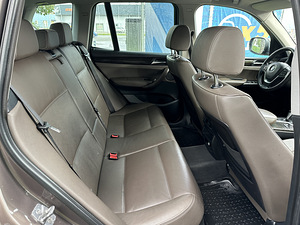 BMW X3 2.0D (10 фото из 15)
