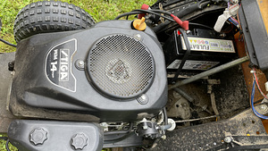 Murutraktor Stiga Estate Tornado HST NJS 98 S Hydro (5 foto / 6)