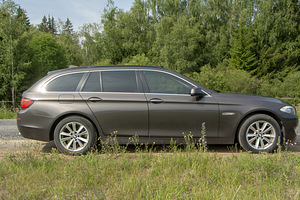 BMW 535d Xdrive (2 foto / 14)
