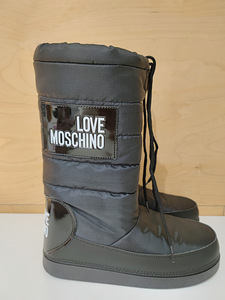 Uued Moschino lumesaapad, 39-40 (1 foto / 9)