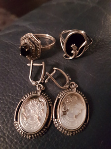 Sõrmus,kõrvarõngad (2 foto / 2)