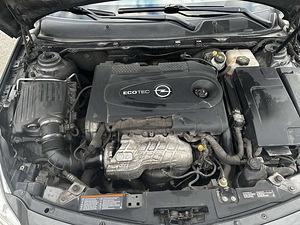 Opel insignia 2009 2.0 96kW (2 foto / 7)