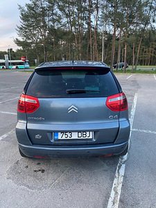 Auto Citroen C4 Picasso 1.6 HDi 80kw (8 foto / 13)