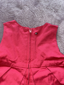 Tommy Hilfiger kleit (3 foto / 4)