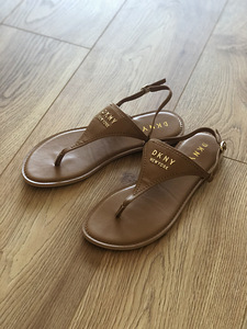 DKNY sandaalid s. 39 UUED!