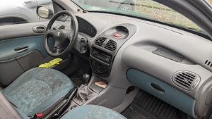 Peugeot 206 1.4 55kW 2000 (7 foto / 11)