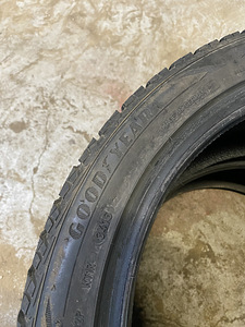 245/40/18 2tk Goodyear 5-6mm (3 foto / 4)