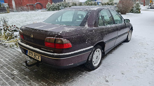 Opel Omega B 2.0 100Kw Üv 01.24 (3 foto / 7)