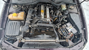 Opel Omega B 2.0 100Kw Üv 01.24 (5 foto / 7)